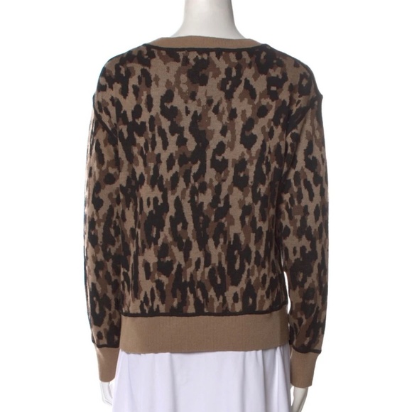 John + Jenn! Animal print Crew Beck Sweater. - Picture 2 of 5